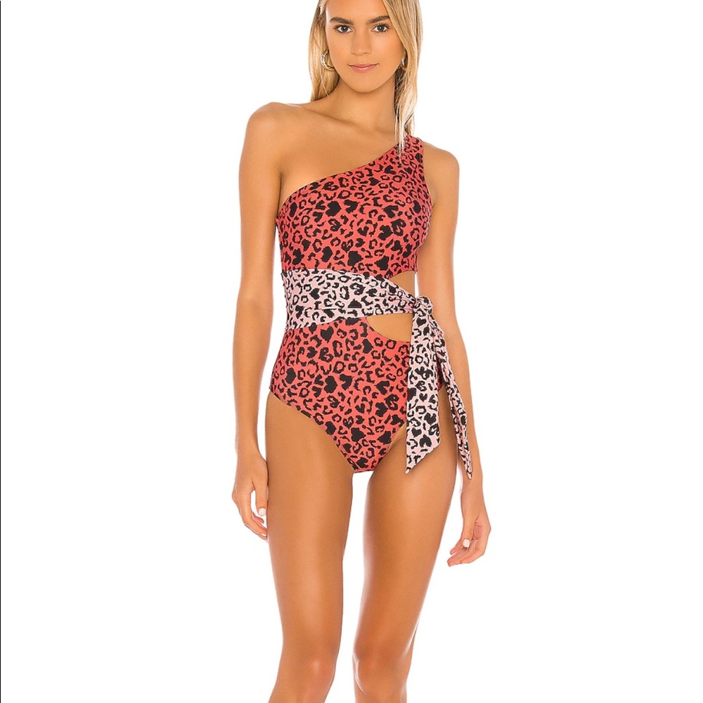 Beach Riot cutout swimsuit from revolve. Size M